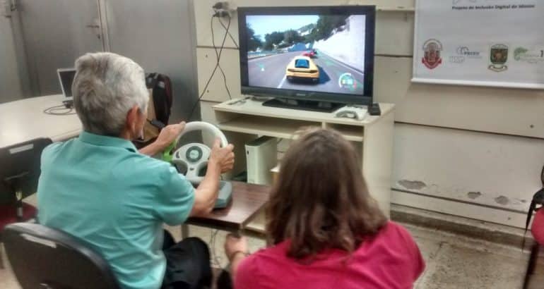 Inclusão digital em artigo sobre acessibilidade e Libras nos esports