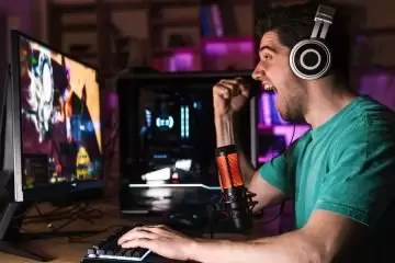 Como ganhar dinheiro com games? Existem carreiras promissoras? Como ganhar dinheiro com games? Existem carreiras promissoras?
