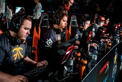 Meu filho quer ser um Pro-Player Profissional. O que eu faço agora? Meu filho quer ser um Pro-Player Profissional. O que eu faço agora?